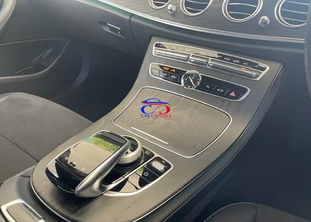 MERCEDES BENZ E-CLASS E250