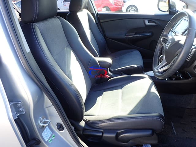 HONDA INSIGHT EXCLUSIVE