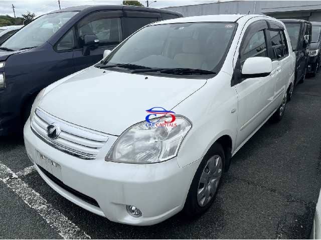 TOYOTA RAUM