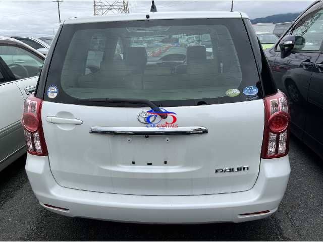 TOYOTA RAUM