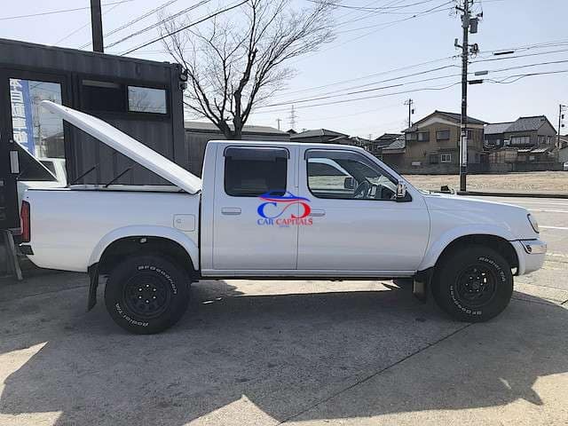 NISSAN DATSUN