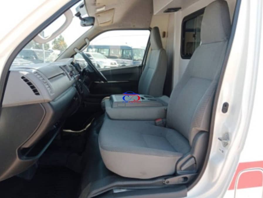 2007 TOYOTA HIACE AMBULANCE WAGON