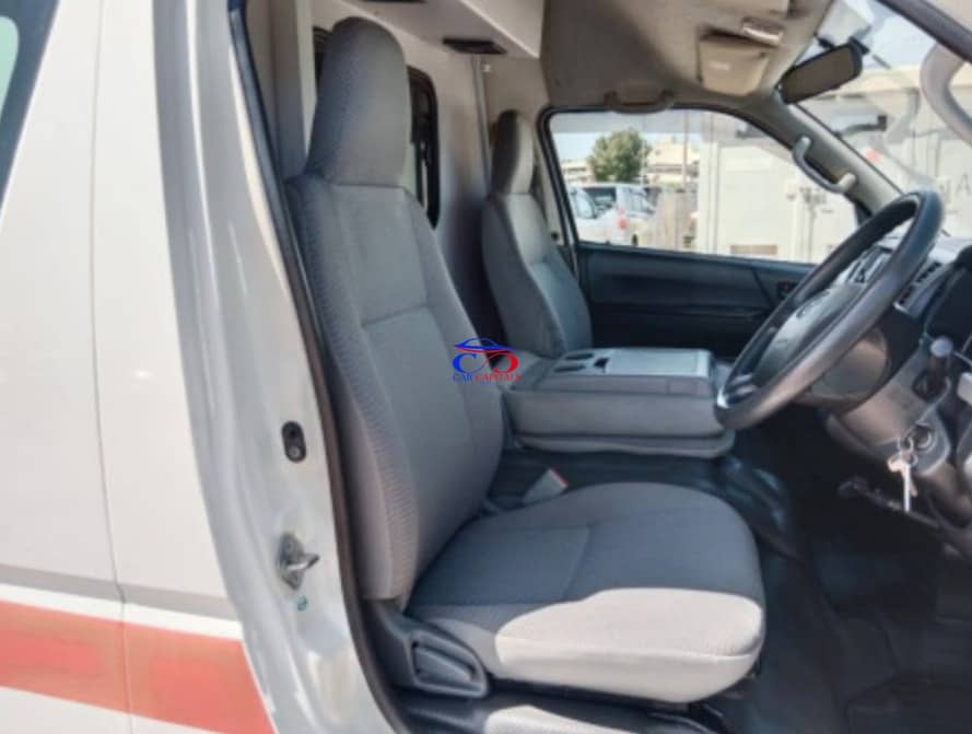 2007 TOYOTA HIACE AMBULANCE WAGON