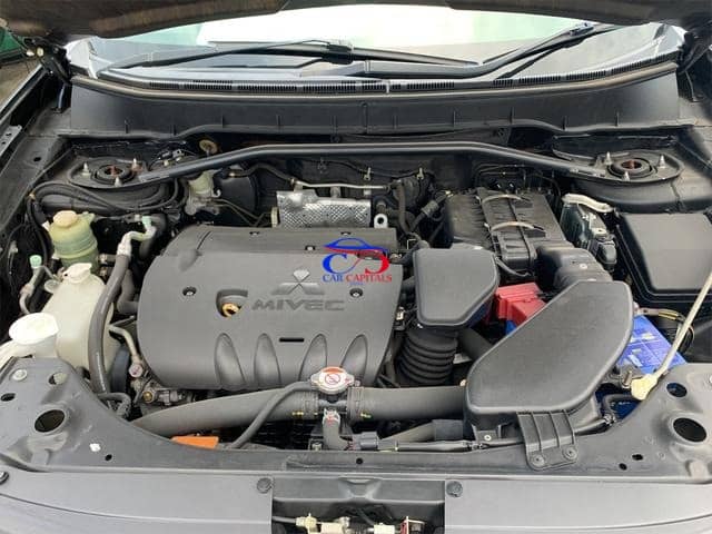 MITSUBISHI OUTLANDER 24G