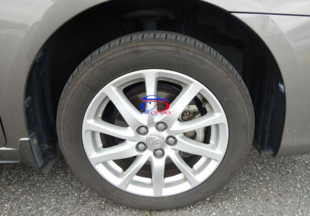 TOYOTA PREMIO 2010