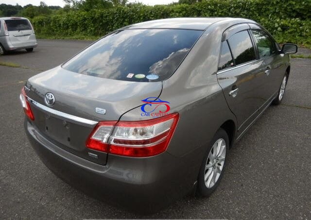 TOYOTA PREMIO 2010