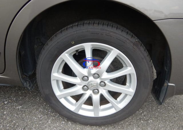 TOYOTA PREMIO 2010