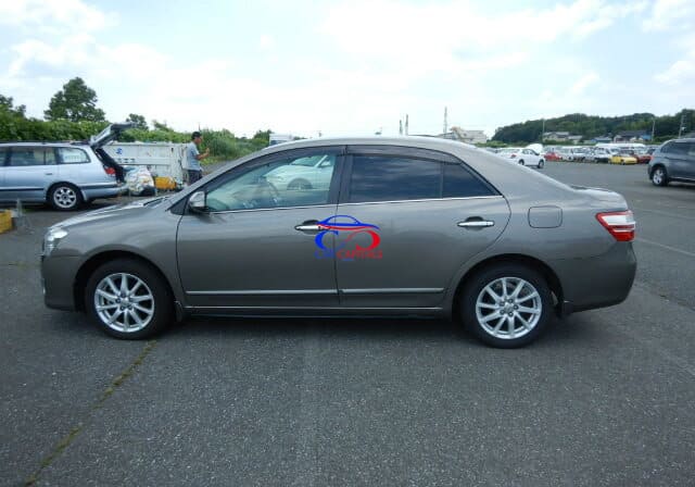 TOYOTA PREMIO 2010