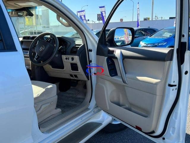 TOYOTA LAND CRUISER PRADO TX