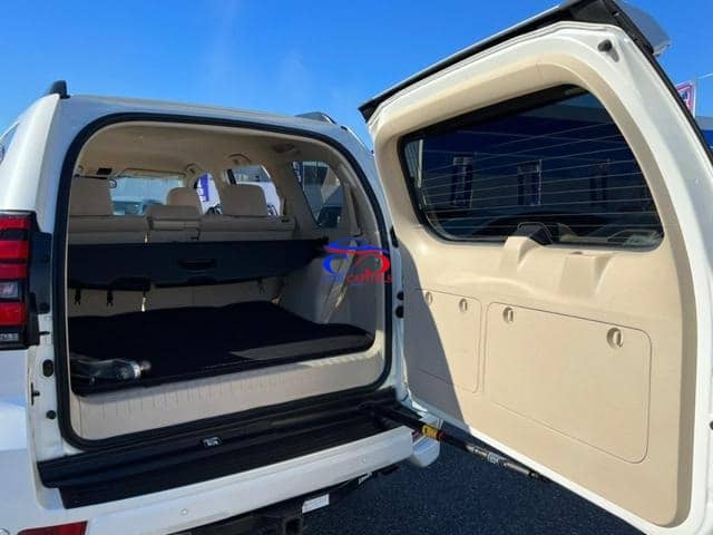 TOYOTA LAND CRUISER PRADO TX