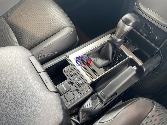 TOYOTA LAND CRUISER PRADO TX L