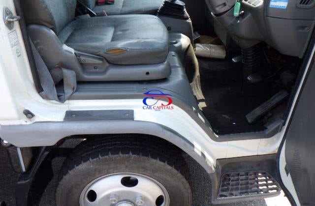 2001 FUSO CANTER