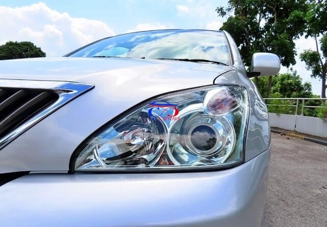 TOYOTA HARRIER 2010