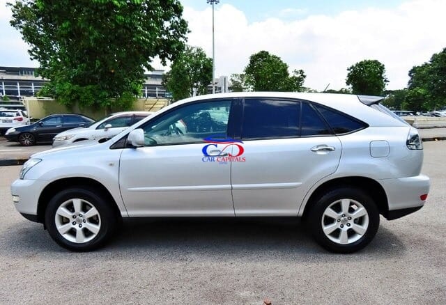 TOYOTA HARRIER 2010