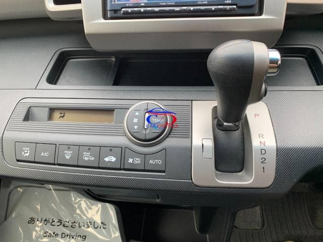 HONDA FREED G 2012