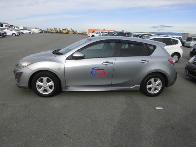 MAZDA AXELA SPORT