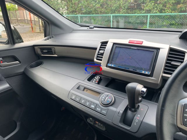 HONDA FREED SPIKE