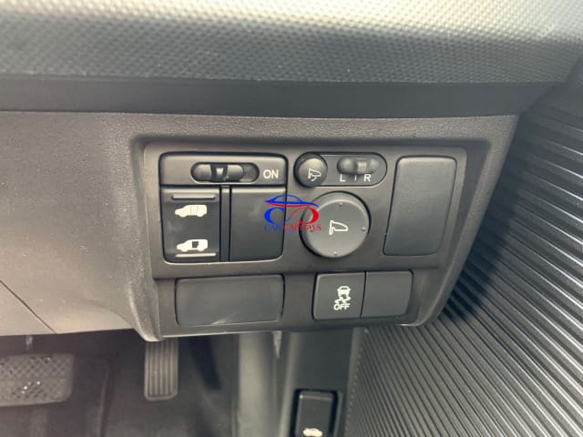 HONDA FREED SPIKE
