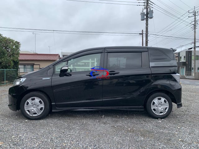 HONDA FREED SPIKE
